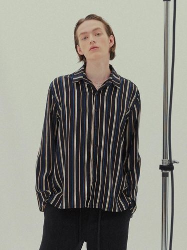 Slit Stripe Flowing Shirt [Black] - Trip LE Sens - Modalova