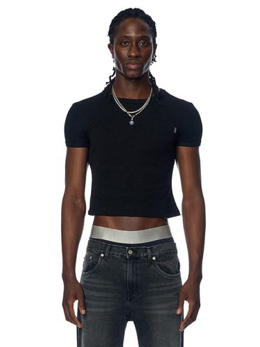 BLACK POCKET CROPPED T-SHIRT - LABELESS - Modalova