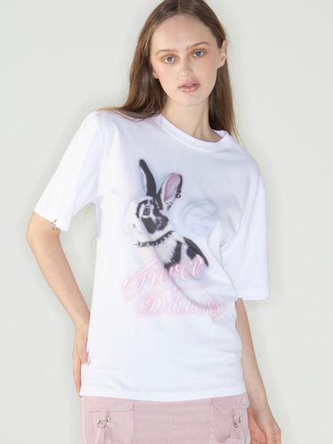 PIERCED BUNNY T SHIRTS (WHITE) - 2000 Archives - Modalova