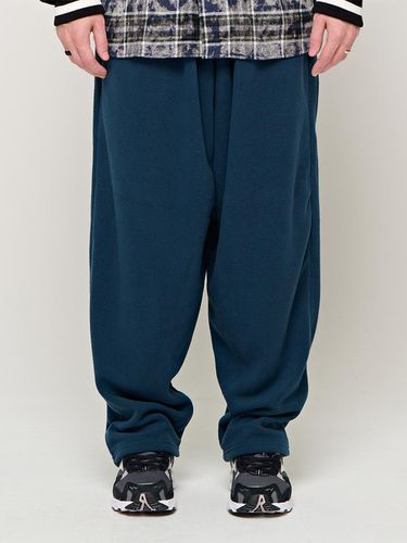 CB FLEECE WIDE PANTS (NAVY) - CARGOBROS - Modalova