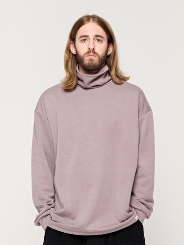 CB OVER TURTLE-NECK LONG SLEEVE T-SHIRT (BROWN) - CARGOBROS - Modalova