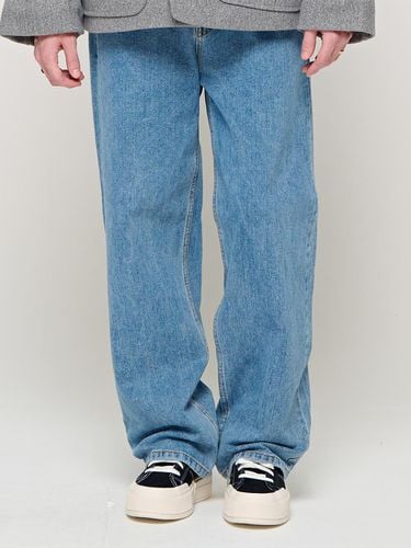 CB WIDE DENIM PANTS (BLUE) - CARGOBROS - Modalova