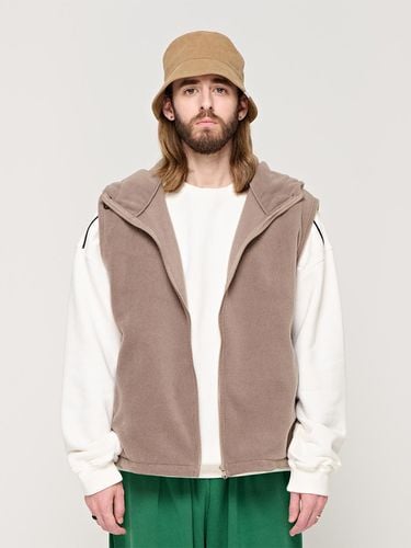 CB FLEECE HOOD VEST (BEIGE) - CARGOBROS - Modalova