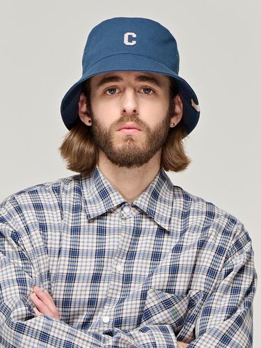 CB LOGO ROUND BUCKET HAT (NAVY) - CARGOBROS - Modalova