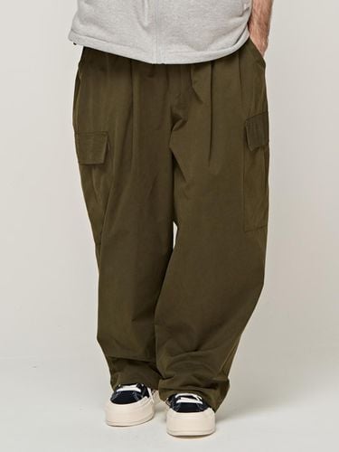 CB BIG POCKET WIDE BALLOON PANTS (KHAKI) - CARGOBROS - Modalova