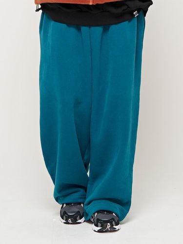 CB ESSENTIAL WIDE PANTS (TEAL BLUE) - CARGOBROS - Modalova