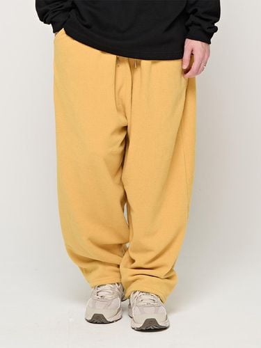 CB FLEECE WIDE PANTS (YELLOW) - CARGOBROS - Modalova