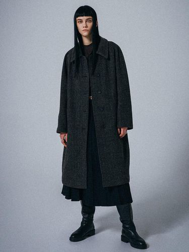 Herringbone Wool Mac Coat Melange Gray - YUTHENTIC - Modalova