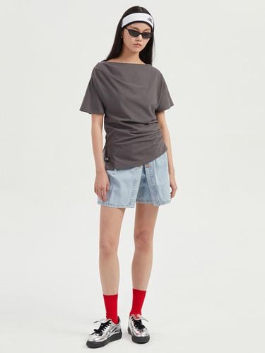 Tuck Point Slim Fit Half Sleeve T-shirt - LUCKY CHOUETTE - Modalova