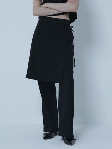 WRAP LAYERD PANTS BLACK - MORELIKEIT - Modalova