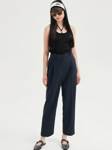 Button Point Back Banding Baggy Pants - LUCKY CHOUETTE - Modalova