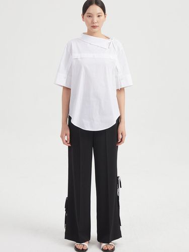 Button Point Cotton Half Sleeve Blouse - LUCKY CHOUETTE - Modalova