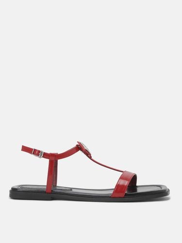 Emblem Point Strap Sandal_LK1CM24400REX - LUCKY CHOUETTE - Modalova