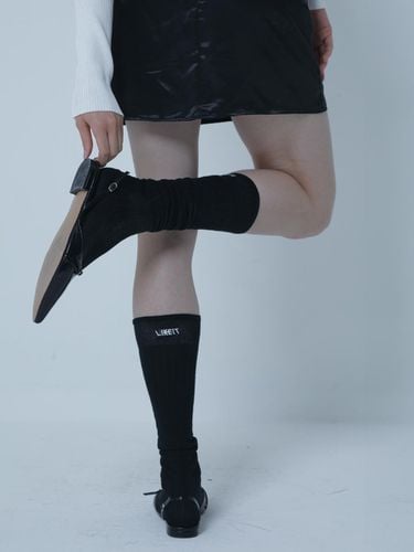 SEE THROUGH KNEE SOCKS BLACK - MORELIKEIT - Modalova