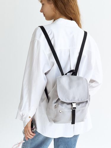 Mini Flap Backpack (LightGray) - vey - Modalova