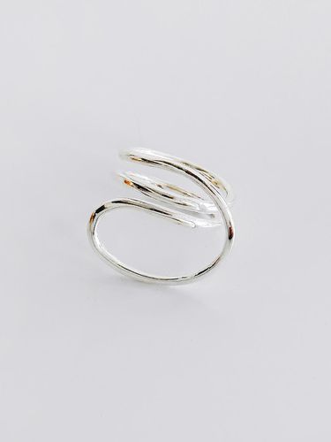 Silver Melody Wire Ring - August Harmony - Modalova