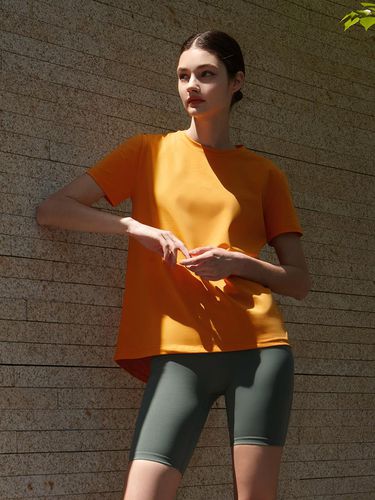 Yoga outfit DEVI-T0084-Pilates Daily Short Sleeve - DEVIWEAR - Modalova