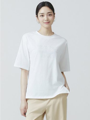 It MICHAA Texture Block T-shirt ITO5YTS400 (IVORY) - itMICHAA - Modalova