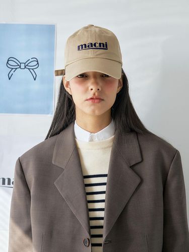 Signature Logo Ball Cap_Beige - macni - Modalova