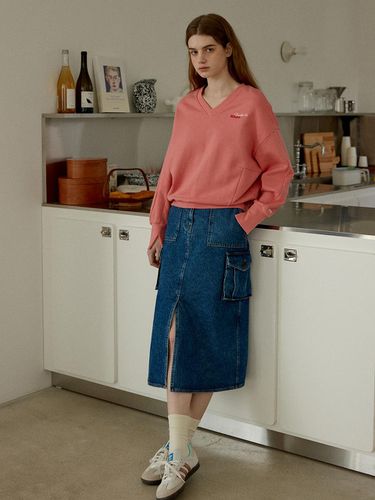 V-Neck Loose Fit Sweatshirt_Pink - Charles de Rohan - Modalova