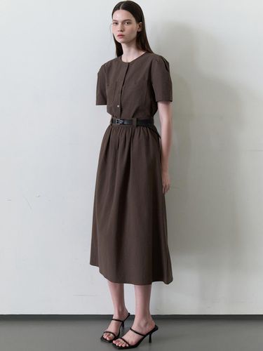 Pocket Half Puff Blouse and Shirring Skirt_Brown - Amour moier - Modalova