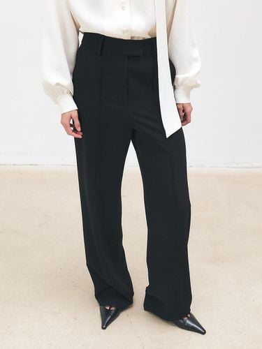 TFS Pintuck Semi Wide Trousers - MOHAN - Modalova