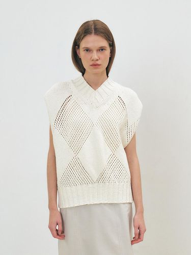 TFS Argyle Crochet V-Neck Knit Vest - MOHAN - Modalova