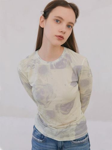 Flower Photo Printed Top - poev - Modalova