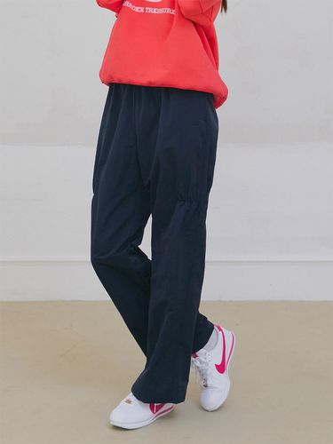 Shirred Nylon Straight Pants_Navy - poev - Modalova