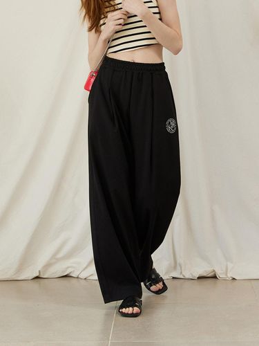 Moment Cool Cotton Needlework Pin Tuck Wide Pants - mellurbane - Modalova