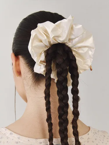 Pearly Scrunchie - OVT-U - Modalova