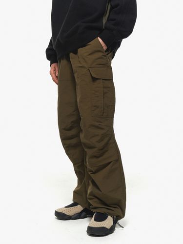 Half Slit Open Knee Cargo Pants _ - CPGN - Modalova