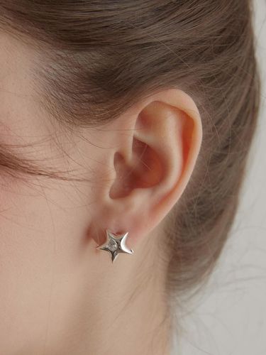 Captain Star Hoop Earring - TATIANA - Modalova