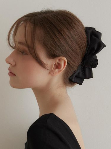 Rosette Ribbon Hair Claw Clip - TATIANA - Modalova