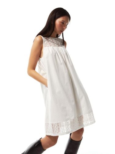 Contrast Sleeveless Dress (White) - THREE TO EIGHTY - Modalova