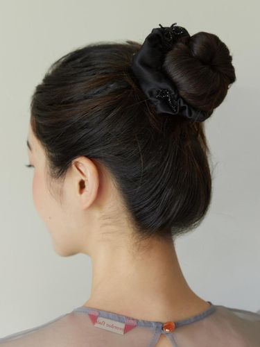 Ribbon Ornament Scrunchie - TATIANA - Modalova