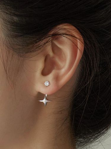 Shiny Star Earjacket Earring - TATIANA - Modalova