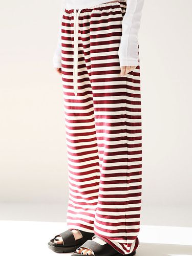 Soft Stripe Sweatpants_Burgundy - PIECEMAKER - Modalova