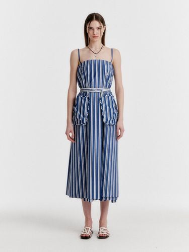 Yadget Side-Button Sleeveless Dress _ - EENK - Modalova