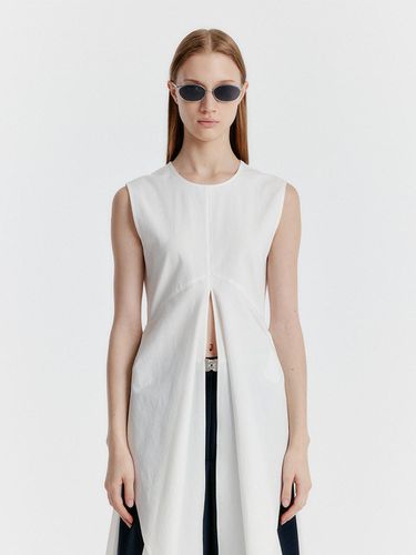 YUNA Transformable Sleeveless Top - EENK - Modalova