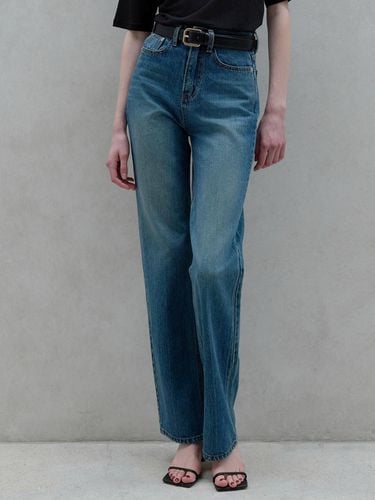 Semi Wide Brushed Straight Denim Jeans_Deep Blue - ouie - Modalova