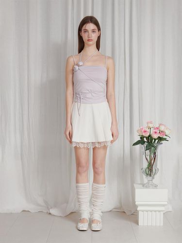 Rose Corsage Sleeveless Top () - PAIN OR PLEASURE - Modalova