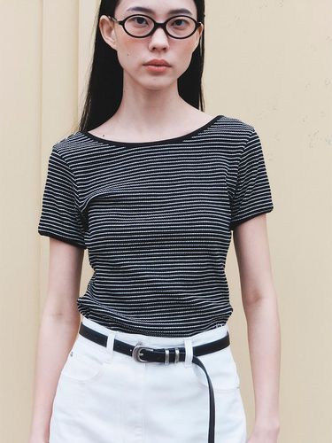 Scoop Back Stripe T-Shirts (KE4340M035) - kuho plus - Modalova