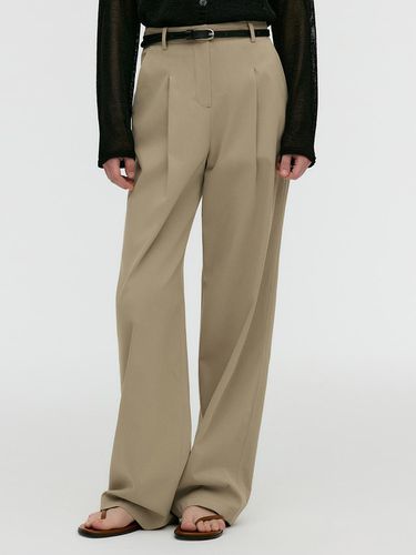 Essential One Tuck Wide Pants_Beige - MONGDOL - Modalova