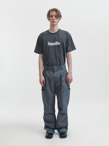 Summer Parachute Wide Cargo Pants_Charcoal - FAMILLE - Modalova