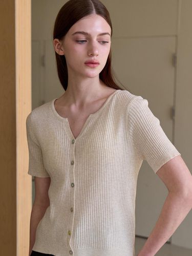 Y-Neck Slim Crop Cardigan_Light Beige - VOIEBIT for WOMEN - Modalova