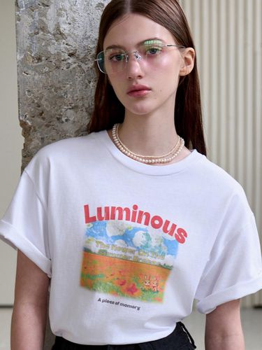 Luminous Nature T-shirt_White - VOIEBIT for WOMEN - Modalova