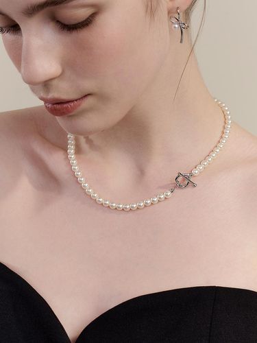 Taky Heart Toggle Pearl Necklace - Hei - Modalova