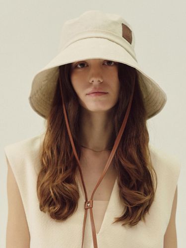 Object Wide Leather Strap Bucket Hat - Marchen - Modalova