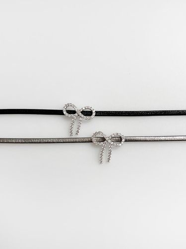 Crystal Ribbon Leather Choker - August Harmony - Modalova